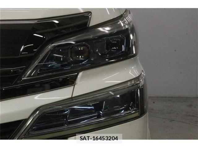 Toyota VELLFIRE 2018-04 8882716-16