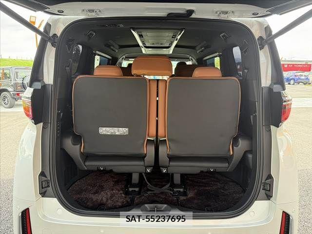 Toyota VELLFIRE 2024-10 8882699-21