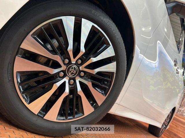 Toyota VELLFIRE 2018-02 8882702-14