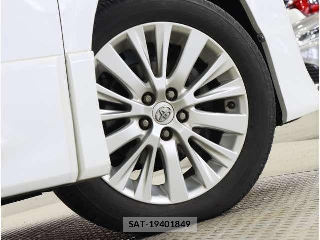 Toyota VELLFIRE 2013-08 8882719-15