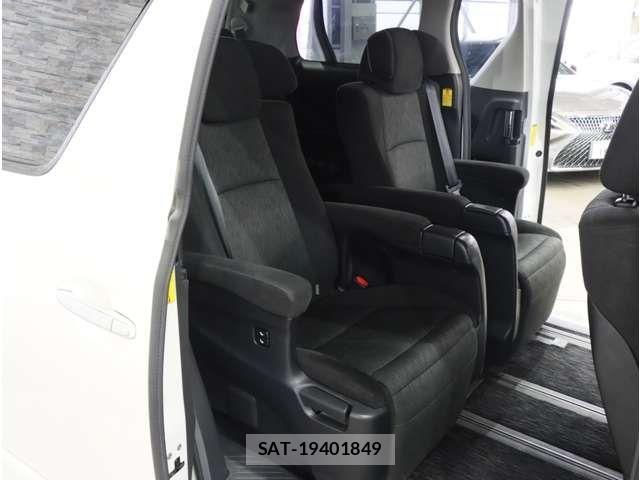 Toyota VELLFIRE 2013-08 8882719-18