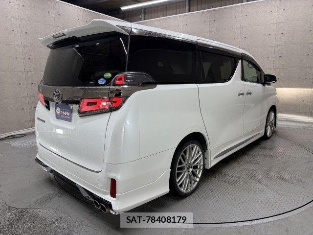 Toyota VELLFIRE 2018-03 8882705-1