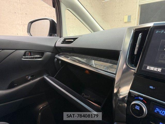 Toyota VELLFIRE 2018-03 8882705-23