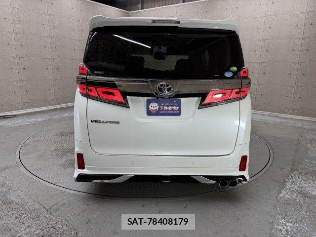 Toyota VELLFIRE 2018-03 8882705-26