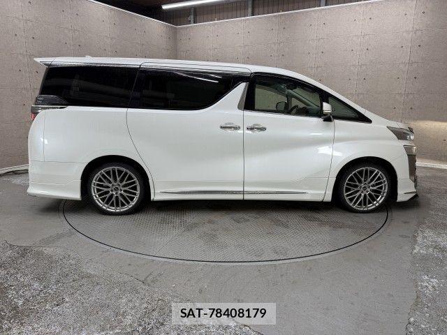 Toyota VELLFIRE 2018-03 8882705-28