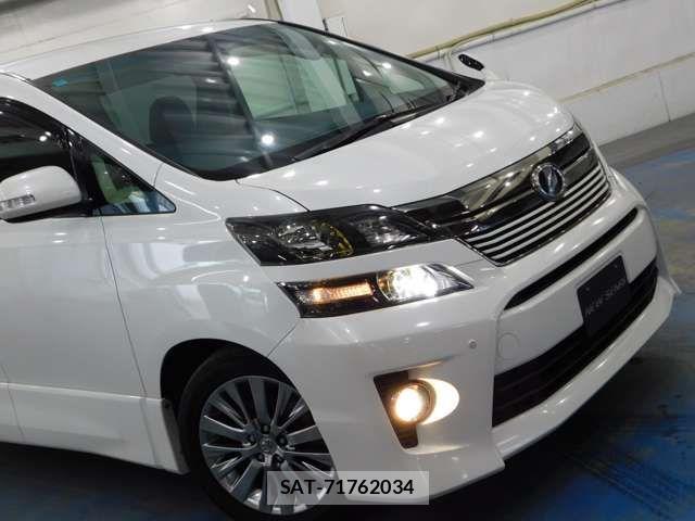 Toyota VELLFIRE 2013-11 8882720-2