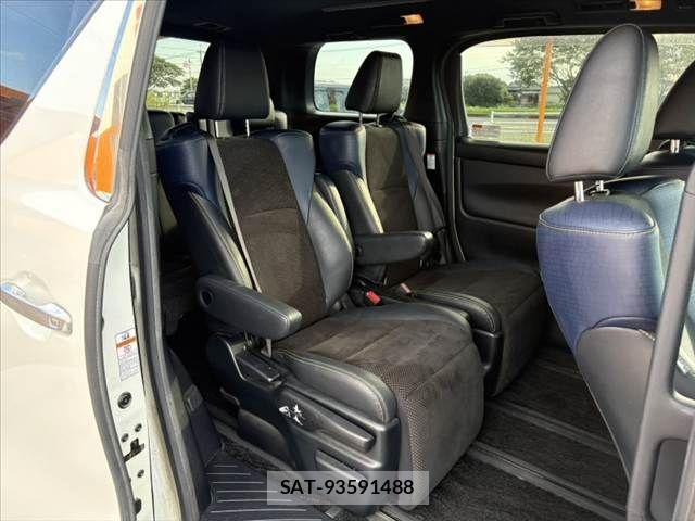 Toyota VELLFIRE 2017-09 8882726-17