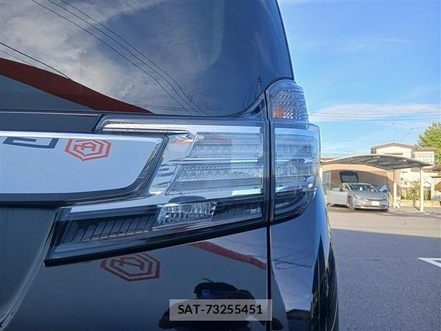 Toyota VELLFIRE 2015-09 8882717-12