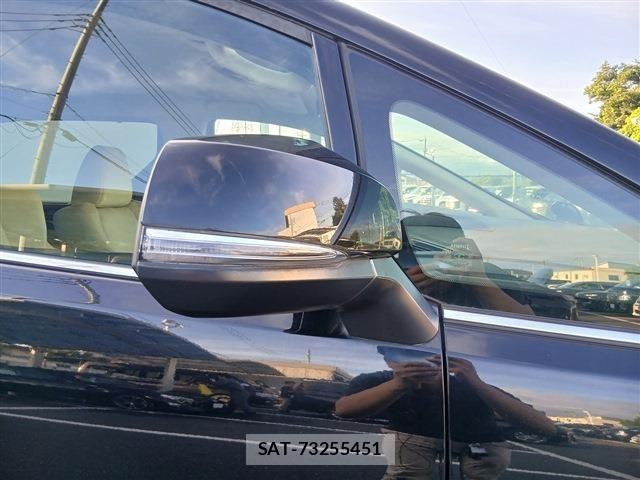 Toyota VELLFIRE 2015-09 8882717-29
