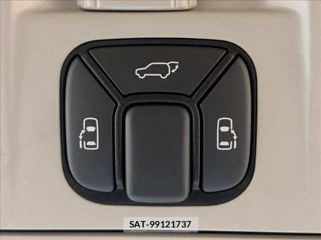 Toyota VELLFIRE 2013-03 8882729-7