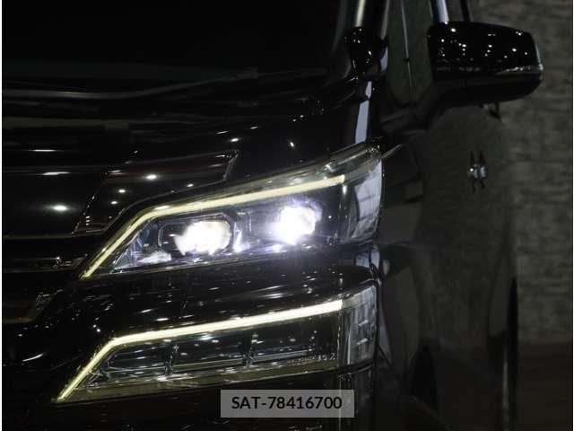 Toyota VELLFIRE 2018-02 8882712-11