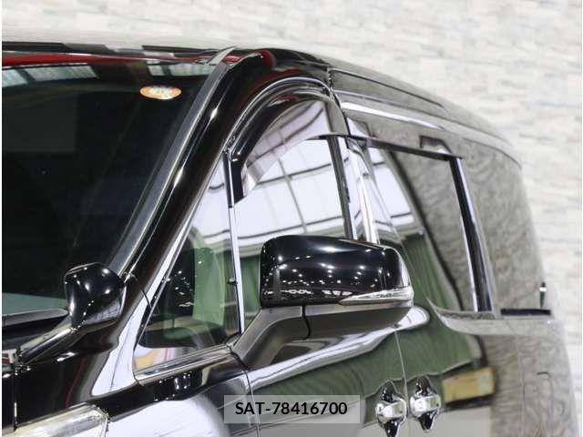 Toyota VELLFIRE 2018-02 8882712-14