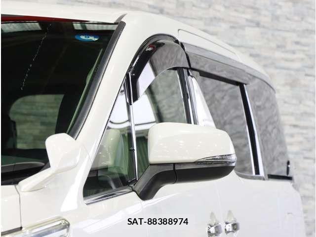 Toyota VELLFIRE 2019-04 8882711-14