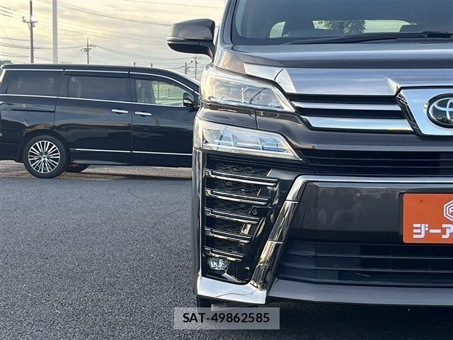 Toyota VELLFIRE 2020-11 8882710-23