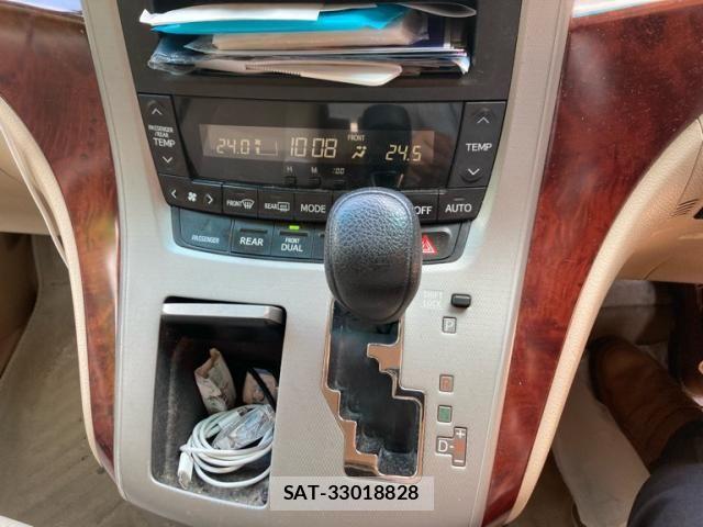 Toyota VELLFIRE 2009-10 8882746-19