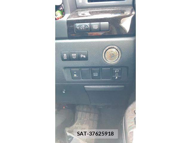 Toyota VELLFIRE 2013-01 8884526-24