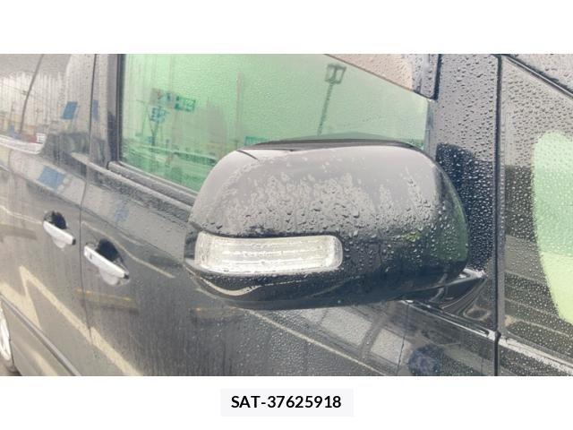 Toyota VELLFIRE 2013-01 8884526-7