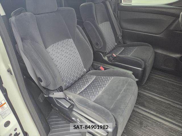 Toyota VELLFIRE 2015-10 8884522-10