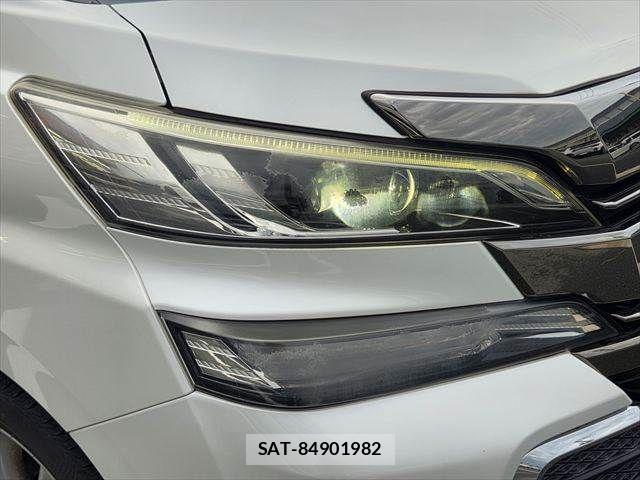 Toyota VELLFIRE 2015-10 8884522-13