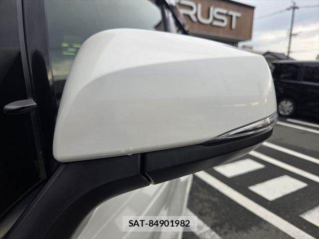 Toyota VELLFIRE 2015-10 8884522-28