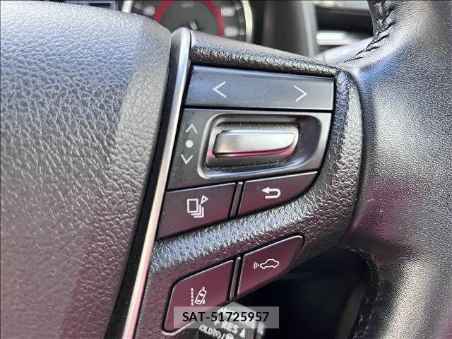 Toyota VELLFIRE 2018-02 8884521-21
