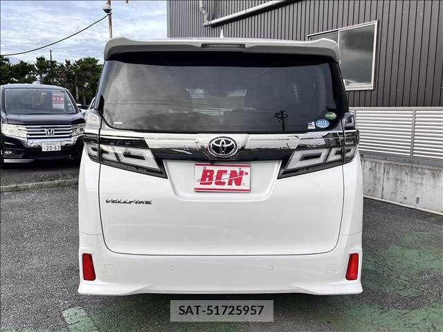 Toyota VELLFIRE 2018-02 8884521-3