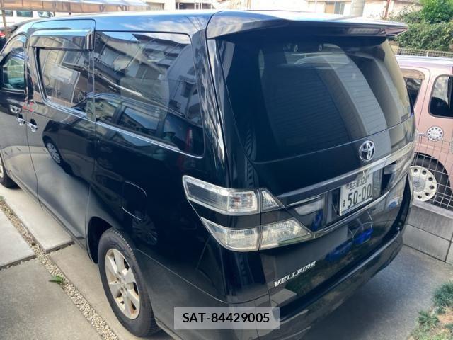 Toyota VELLFIRE 2013-09 8884530-2