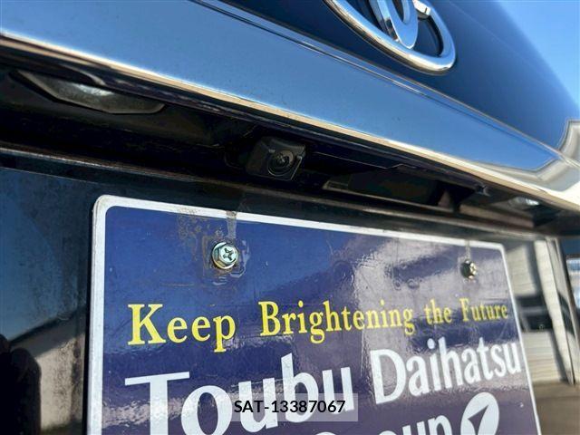 Toyota VELLFIRE 2013-02 1283604-12
