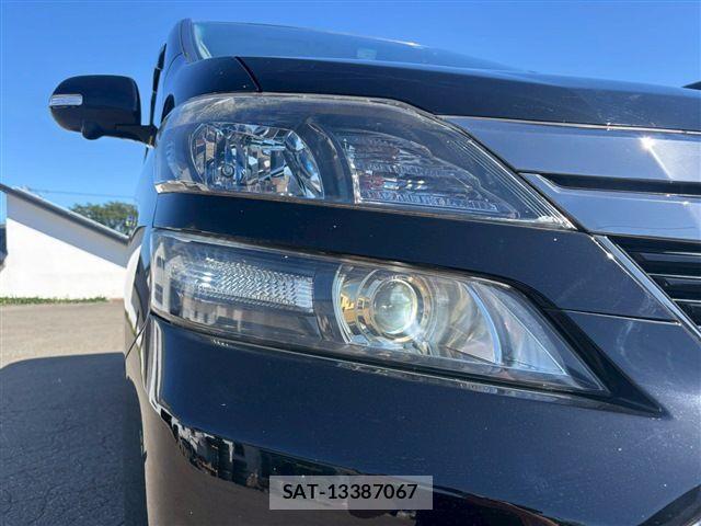 Toyota VELLFIRE 2013-02 1283604-8