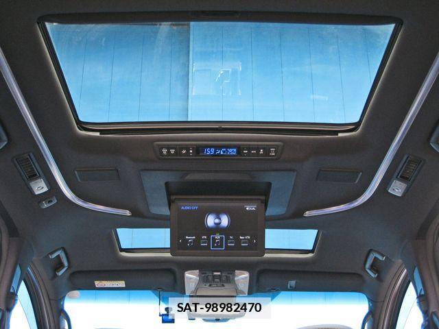 Toyota VELLFIRE 2018-05 1294583-11