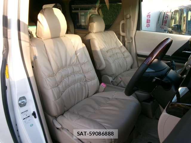 Toyota VELLFIRE 2013-03 1333758-12