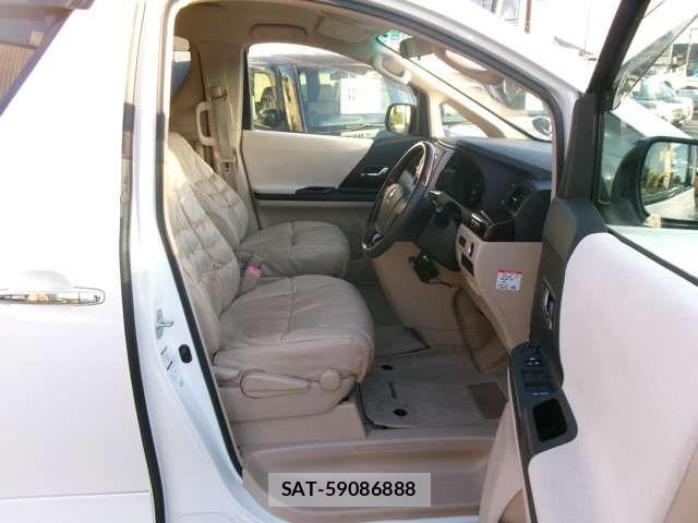 Toyota VELLFIRE 2013-03 1333758-13