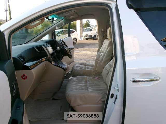 Toyota VELLFIRE 2013-03 1333758-15