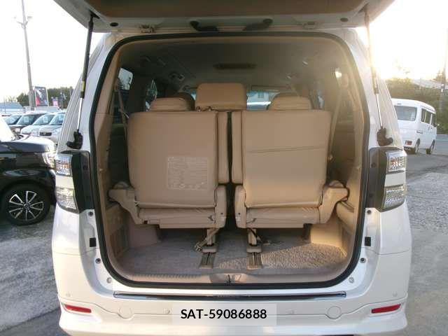 Toyota VELLFIRE 2013-03 1333758-19