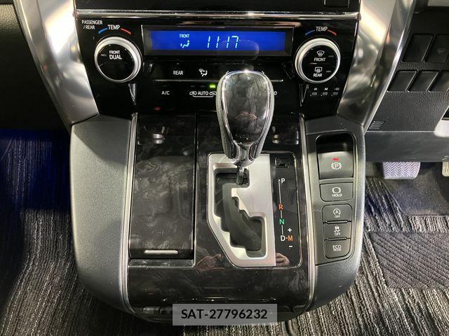 Toyota VELLFIRE 2019-03 2355235-26