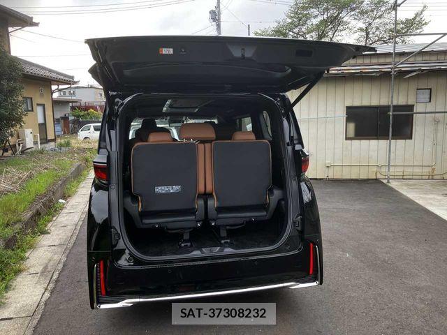 Toyota VELLFIRE 2026-03 6615409-7