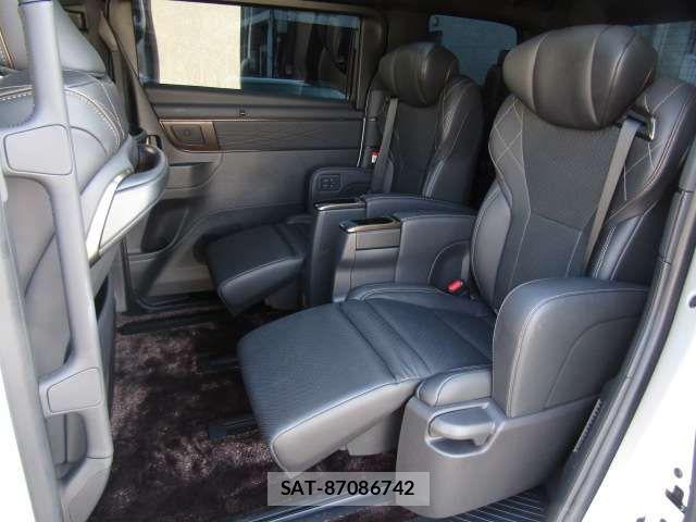 Toyota VELLFIRE 2024-02 6642829-10