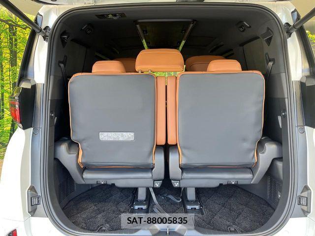 Toyota VELLFIRE 2024-10 6678592-10