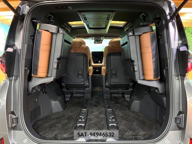 Toyota VELLFIRE 2026-03 6717610-12