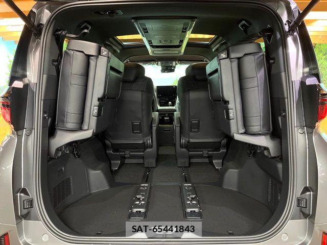 Toyota VELLFIRE 2026-04 6717611-12