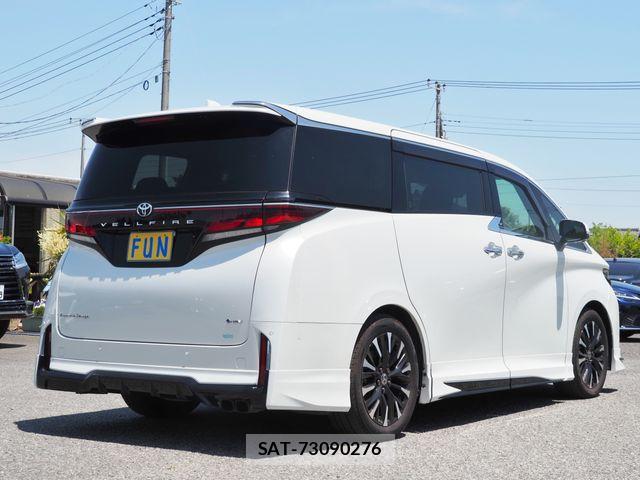 Toyota VELLFIRE 2024-01 6817754-4