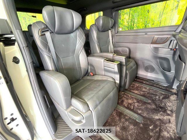 Toyota VELLFIRE 2024-04 6998968-8