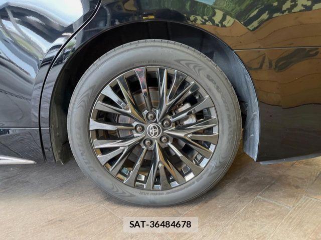 Toyota VELLFIRE 2024-02 7061177-12