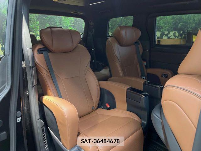 Toyota VELLFIRE 2024-02 7061177-7