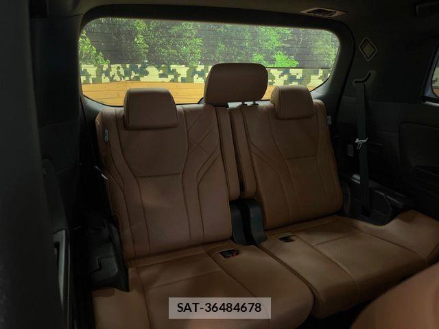 Toyota VELLFIRE 2024-02 7061177-8