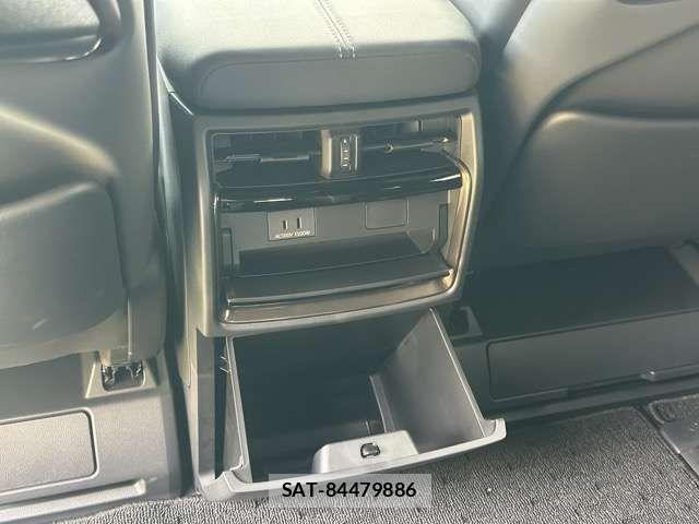 Toyota VELLFIRE 2024-11 7226528-11