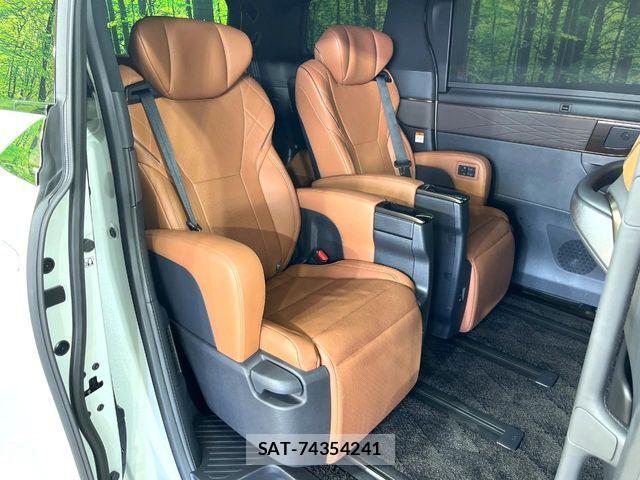 Toyota VELLFIRE 2024-04 7226522-8