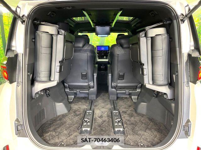 Toyota VELLFIRE 2024-10 7226526-12