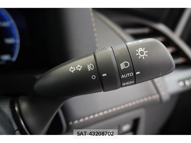 Toyota VELLFIRE 2026-02 7252689-14