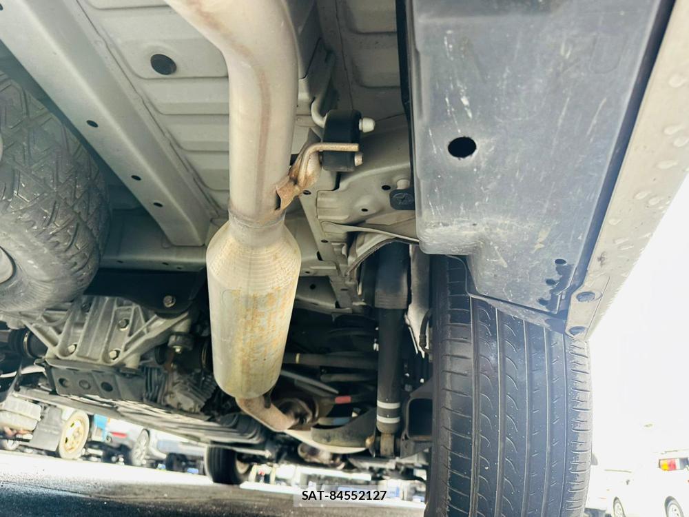 Toyota VELLFIRE 2012 7244054-37